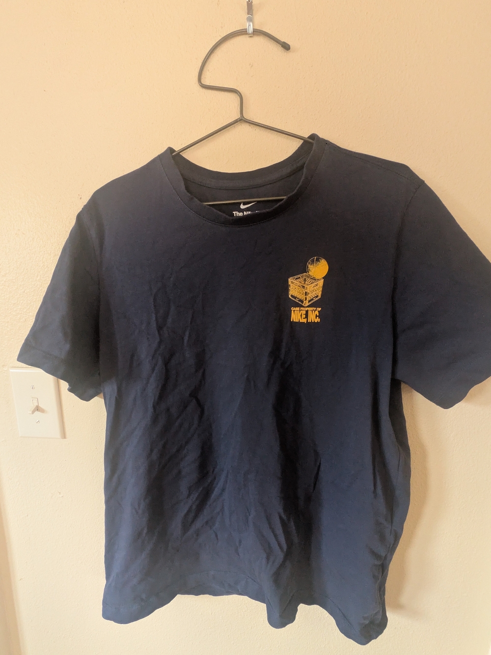 Nike Men’s Navy Graphic Logo T-Shirt